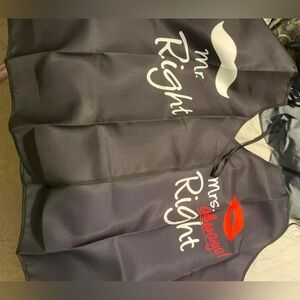 2Pcs Mr Right Mrs Always Right Aprons Funny Cooking Kitchen Bib Aprons Marriage